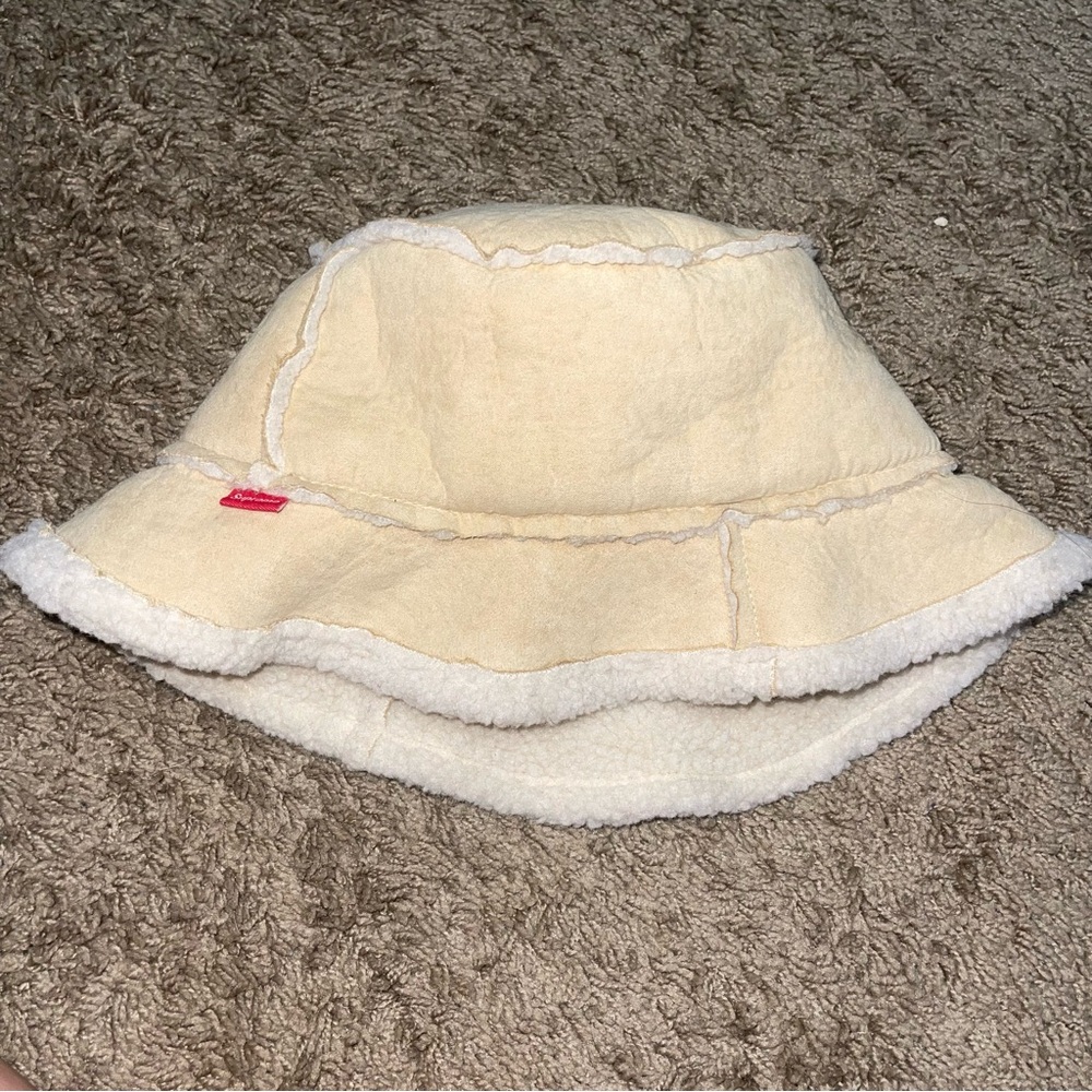 Supreme Cream Fleece-Lined Hat